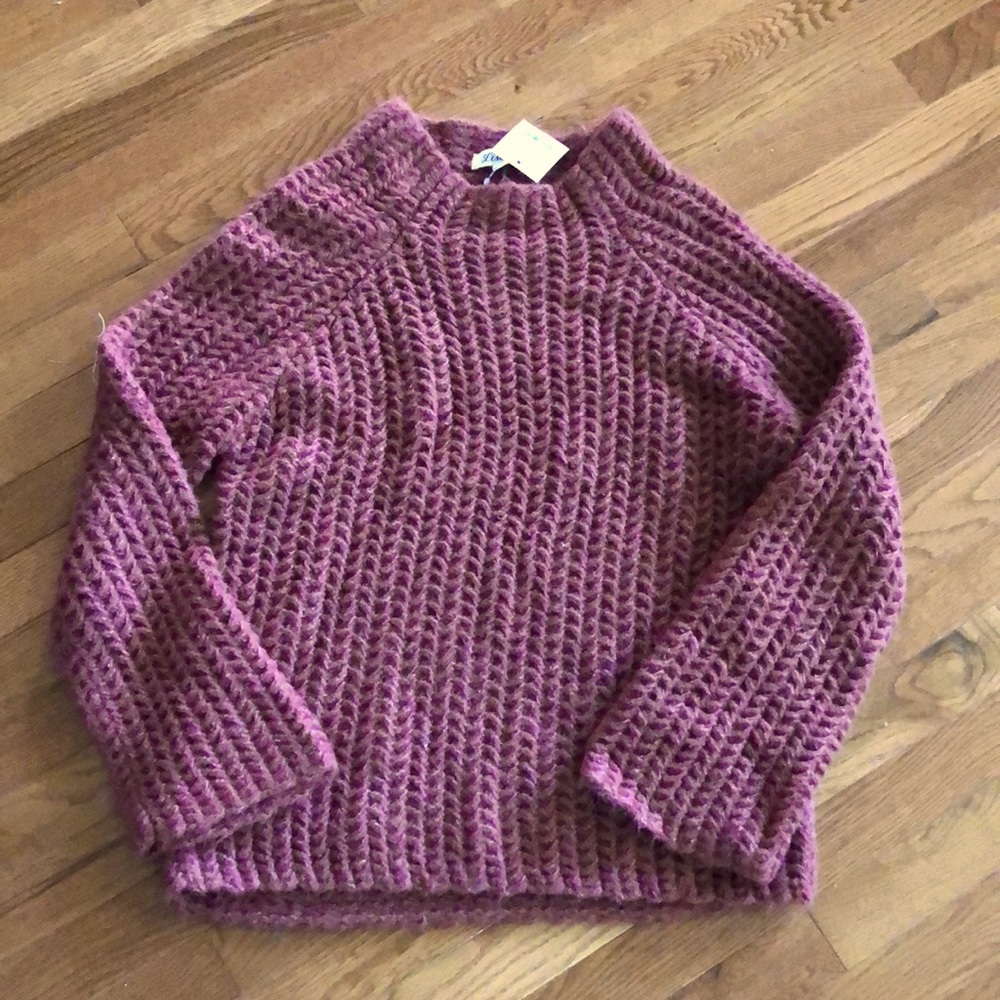 Super cute sweater size large